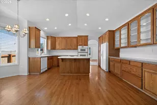 1531 SE Ironwood Ln, Gresham, OR 97080 - Photo 11