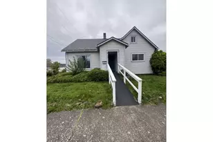 1301 NE Irvine St, McMinnville, OR 97128 - Photo 1