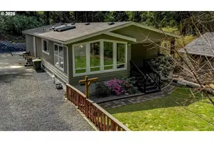 5568 Woahink Dr, Florence, OR 97439 - Photo 1