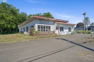 940 N Main Ave, Tillamook, OR 97141 - Photo 1