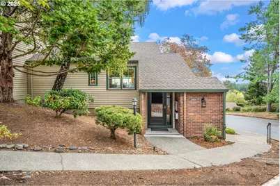 12625 SW Prince Edward Ct #B, King City, OR 97224 - Photo 1