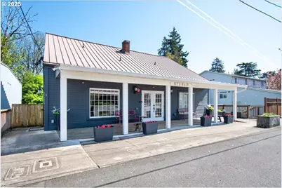 112 S Main Ave, Ridgefield, WA 98642 - Photo 1