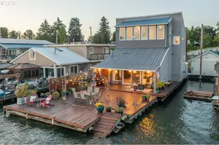 1975 N Jantzen Ave, Portland, OR 97217 - Photo 1