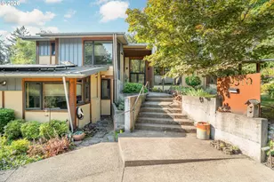 9310 SW 8th Dr, Portland, OR 97219 - Photo 1