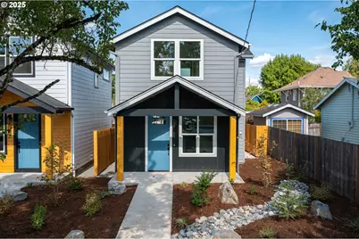 5721 N Willis Blvd #C, Portland, OR 97203 - Photo 1