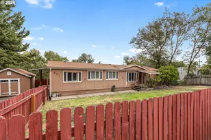 431 NE Darlene St, Winston, OR 97496 - Photo 1