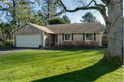 641 6th St, Gearhart, OR 97138 - Photo 1