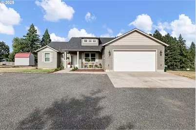 27 Anderson St, Yoncalla, OR 97499 - Photo 1