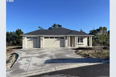 4723 Stonefield Ct, Florence, OR 97439 - Photo 1