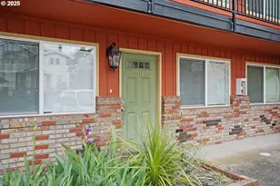2149 NE Weidler St, Portland, OR 97232 - Photo 1