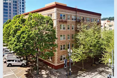 709 SW 16th Ave #105, Portland, OR 97205 - Photo 1