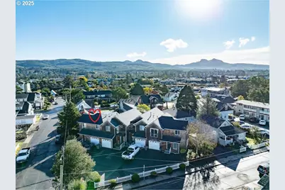 301 C Ave #301, Seaside, OR 97138 - Photo 1