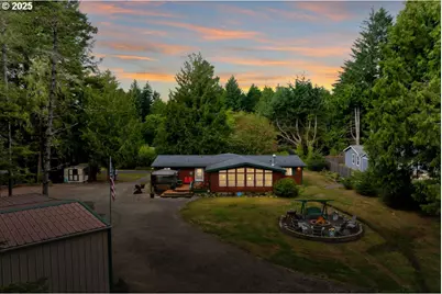 5004 N Loftus Rd, Florence, OR 97439 - Photo 1