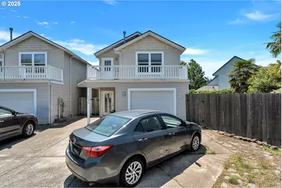1455 NE Jessica Loop, Hillsboro, OR 97124 - Photo 1