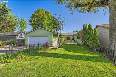 2433 NE Saratoga St, Portland, OR 97211 - Photo 1