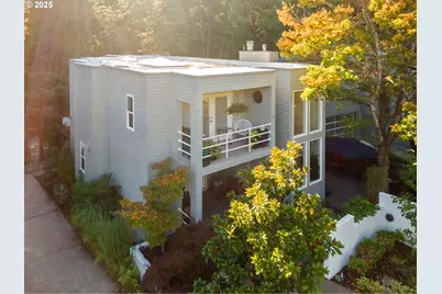 2904 SE Berkeley Pl, Portland, OR 97202 - Photo 1