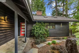 2883 SW Champlain Dr, Portland, OR 97205 - Photo 1