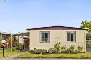 2902 E 2nd St, Newberg, OR 97132 - Photo 1