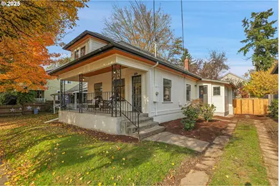 3743 SE Franklin St, Portland, OR 97202 - Photo 1