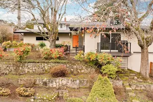 7323 SW 24th Ave, Portland, OR 97219 - Photo 1