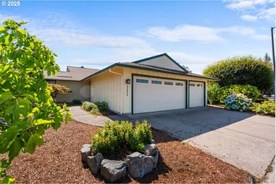 2352 NE 151st Ave, Portland, OR 97230 - Photo 1