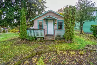 510 W 5th St, La Center, WA 98629 - Photo 1