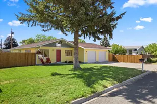1915 Pear St, Baker City, OR 97814 - Photo 1