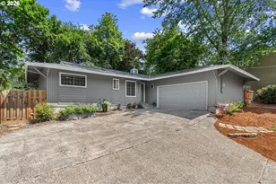 2211 SW Marigold St, Portland, OR 97219 - Photo 1
