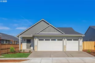 822 E Wilson St, Carlton, OR 97111 - Photo 1