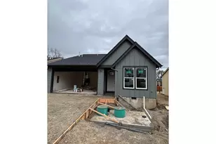 9334 Glory Ct, Salem, OR 97305 - Photo 1