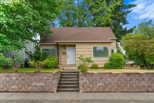 6739 N Fiske Ave, Portland, OR 97203 - Photo 1
