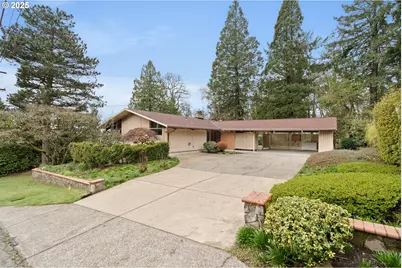 4035 SW Altadena Ave, Portland, OR 97239 - Photo 1