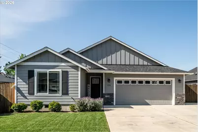 392 Owens Way, Creswell, OR 97426 - Photo 1