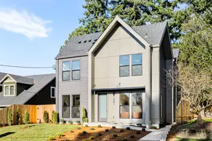 1251 SW Hume Ct, Portland, OR 97219 - Photo 1