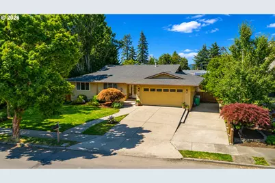 12737 NE Morris St, Portland, OR 97230 - Photo 1