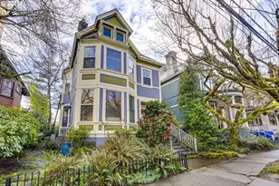 2122 NW Everett St, Portland, OR 97210 - Photo 1