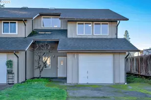 76330 Rainbow St, Oakridge, OR 97463 - Photo 1