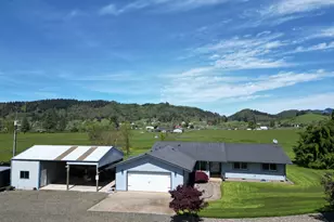 1160 Valley View Rd, Sutherlin, OR 97479 - Photo 1