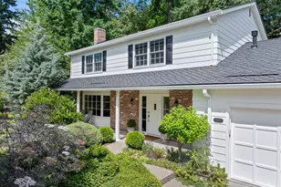 1600 SW Parkwood Dr, Portland, OR 97225 - Photo 1