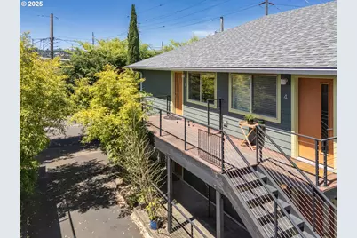 1912 SE 11th Ave #3, Portland, OR 97214 - Photo 1