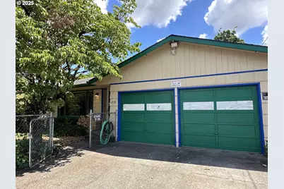 1218 SE 162nd Ave, Portland, OR 97233 - Photo 1
