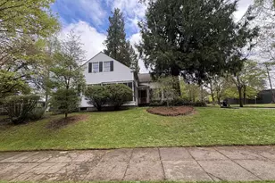 2909 NE Ainsworth St, Portland, OR 97211 - Photo 1