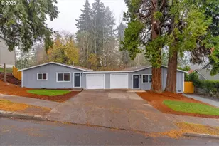 712 12th Ave, Sweet Home, OR 97386 - Photo 1