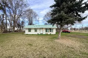 32255 Baxter Rd, Hermiston, OR 97838 - Photo 1