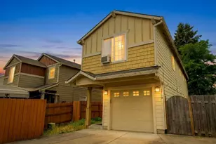 2719 SE 136th Pl, Portland, OR 97236 - Photo 1