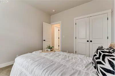 5409 King Arthur Ct, Eugene, OR 97402 - Photo 17