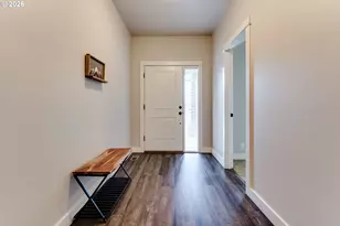 5409 King Arthur Ct, Eugene, OR 97402 - Photo 7
