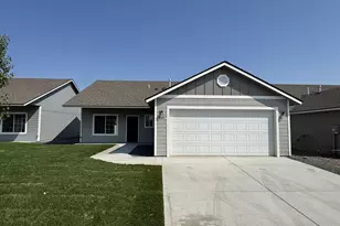 419 Michelle Ave, Umatilla, OR 97882 - Photo 1