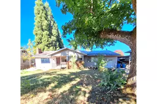 885 McKinley St, Woodburn, OR 97071 - Photo 1