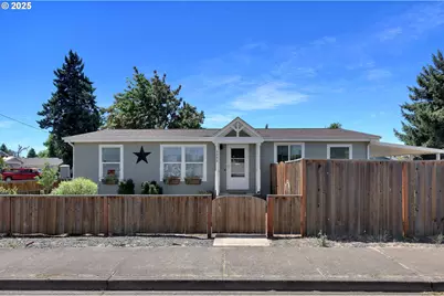 3688 S E St, Springfield, OR 97478 - Photo 1